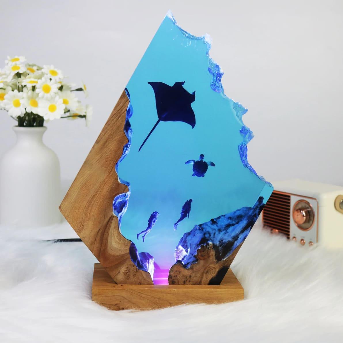 Manta ray, turtle, diver, wood sculpture, epoxy resin lamp（ Best Gift 🎁 ）